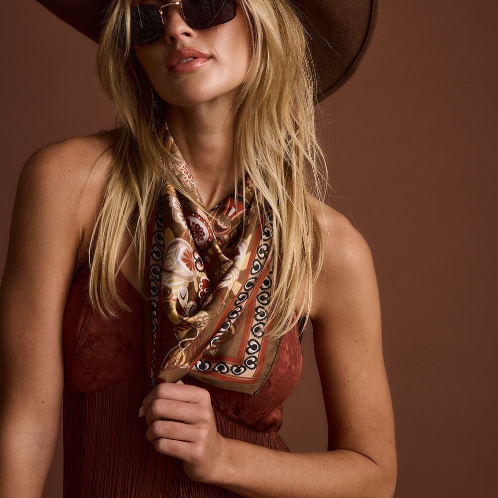 12th Tribe Bandit Mocha Floral Scarf Size O/SO/S - NEW/ Never Worn